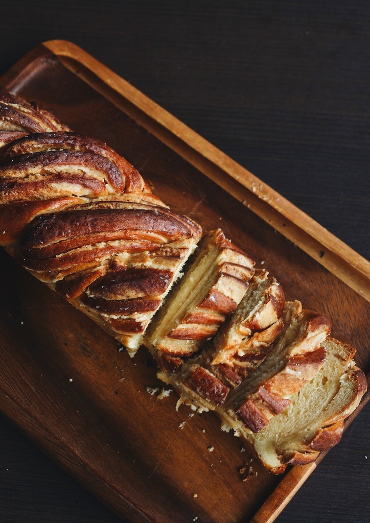 Babka Yeast cake Halva flavor