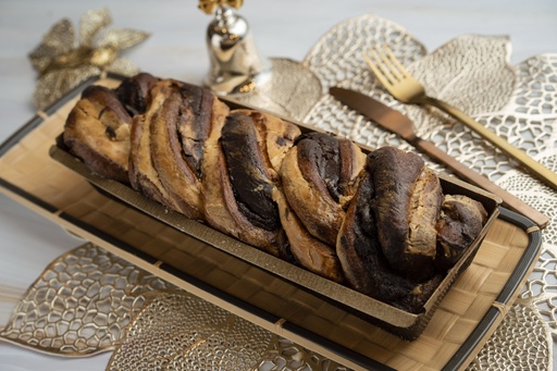 [BAK-0096] Babka Yeast cake Chocolate Halva flavor 